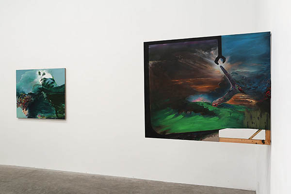 installation view - Independent management (and Green indulgence)