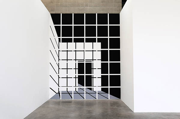 White Cube - front gallery